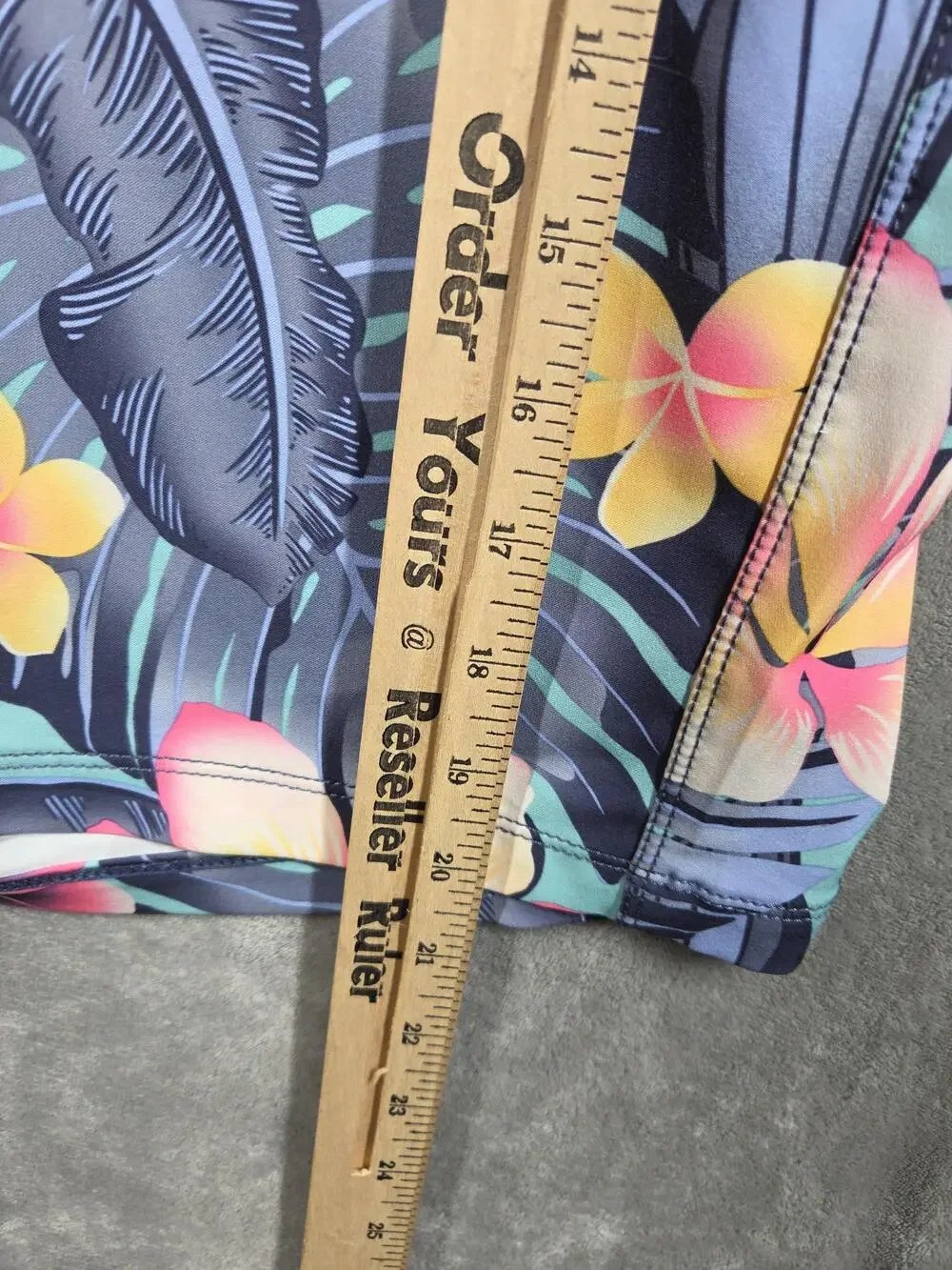 Hurley Phantom Board Shorts Mens 36 Multicolor Floral Tropical Surf Swim